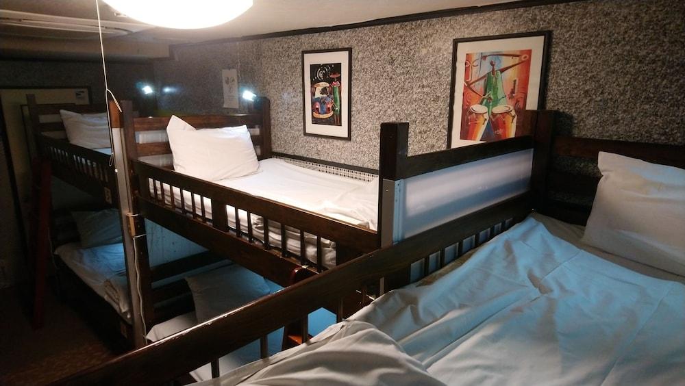 Family & Bakpak Tokyo Hostel Екстер'єр фото