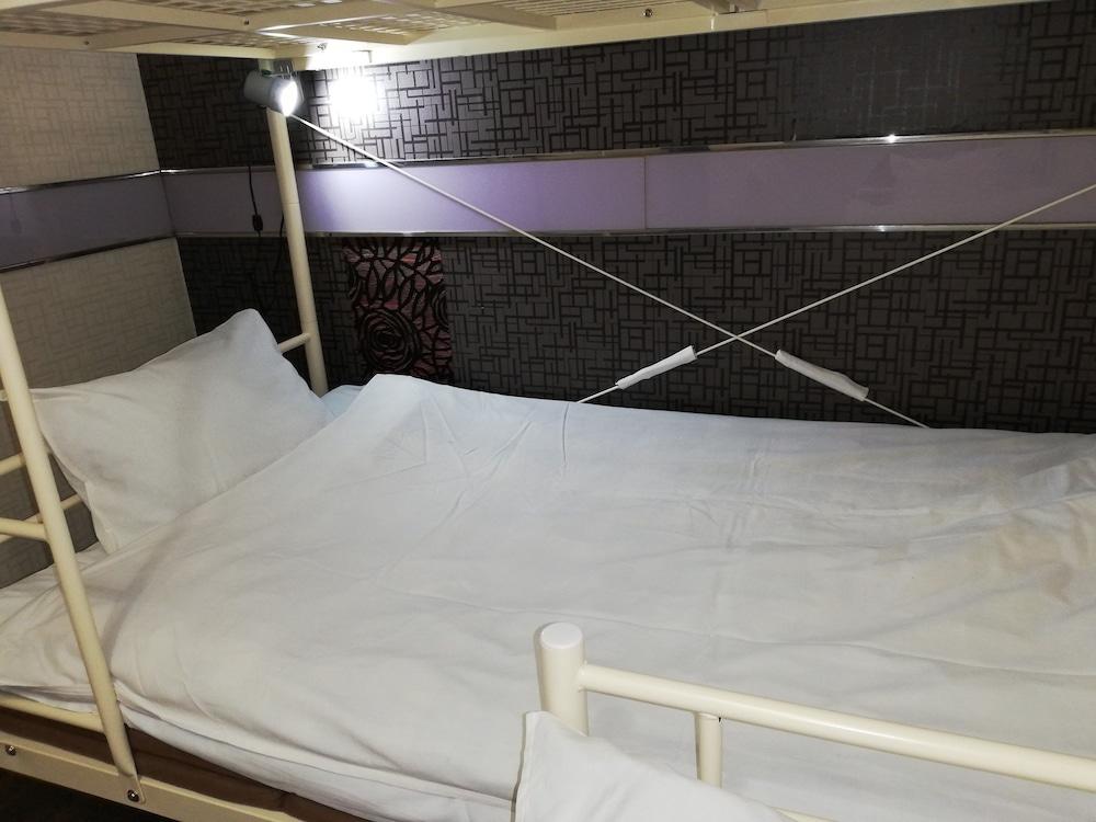 Family & Bakpak Tokyo Hostel Екстер'єр фото