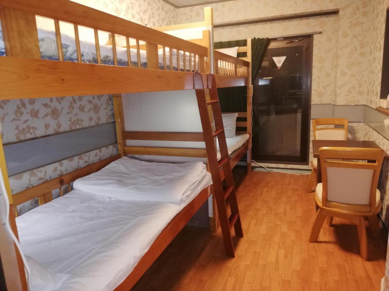 Family & Bakpak Tokyo Hostel Екстер'єр фото
