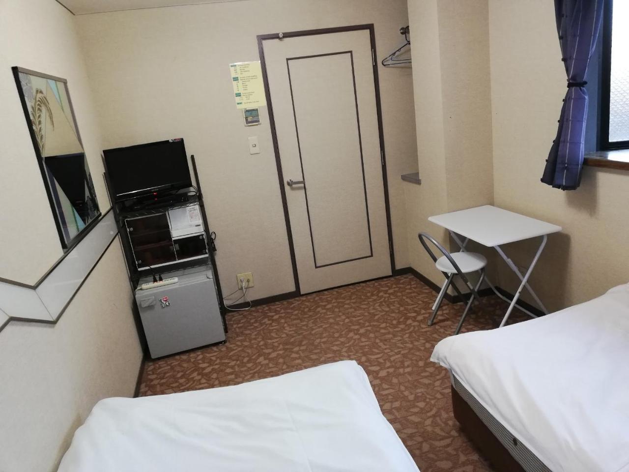 Family & Bakpak Tokyo Hostel Екстер'єр фото