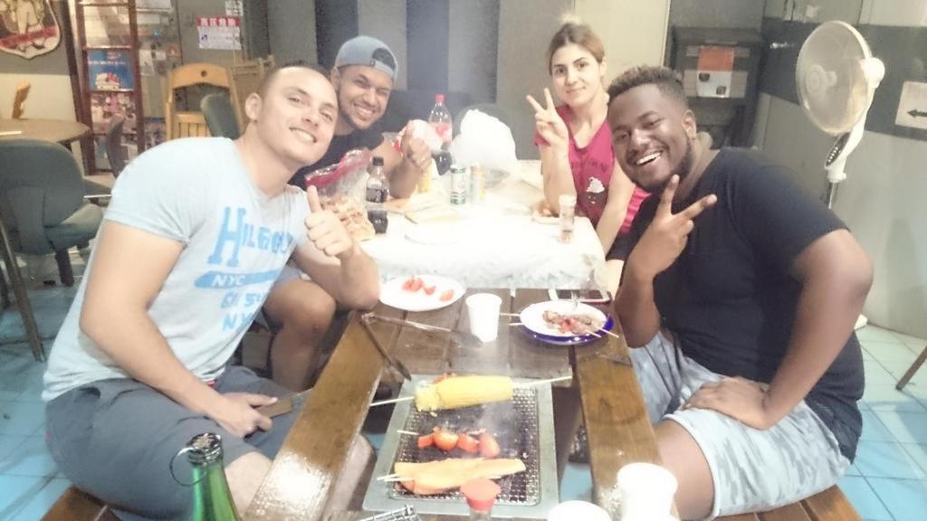 Family & Bakpak Tokyo Hostel Екстер'єр фото