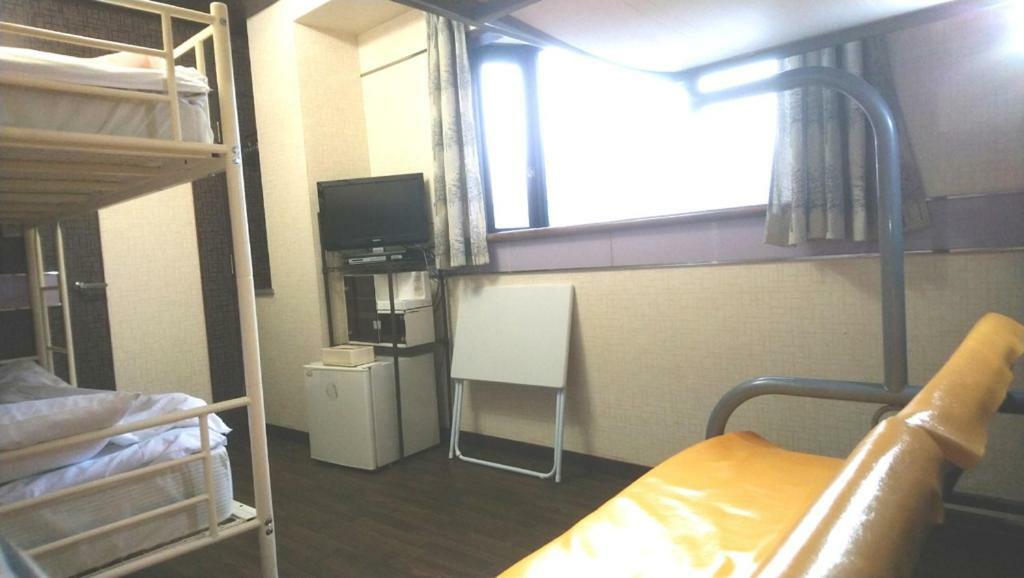 Family & Bakpak Tokyo Hostel Екстер'єр фото