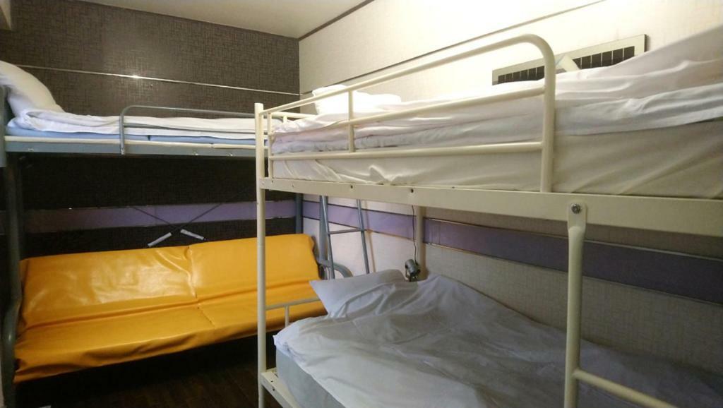 Family & Bakpak Tokyo Hostel Екстер'єр фото